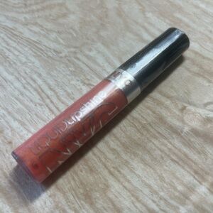 New NYC Liquid Lipshine